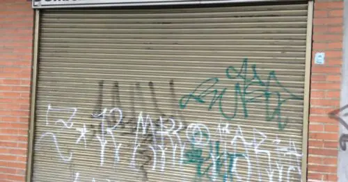 VIDRIOS Y ALUMINIOS SESENTA Y OCHO VIDRIOS Y ALUMINIOS SESENTA Y OCHO
